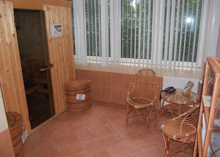 Hotel Gromada Stadion 3*