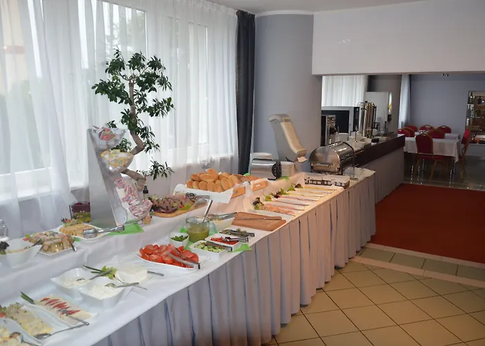 Hotel Gromada Stadion 3*