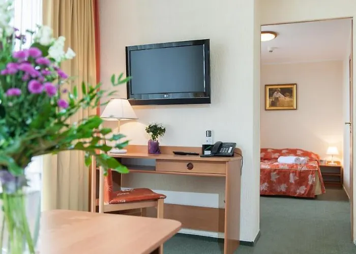 Hotel Gromada Stadion 3*