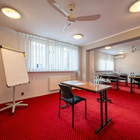 Hotel Gromada Poznan