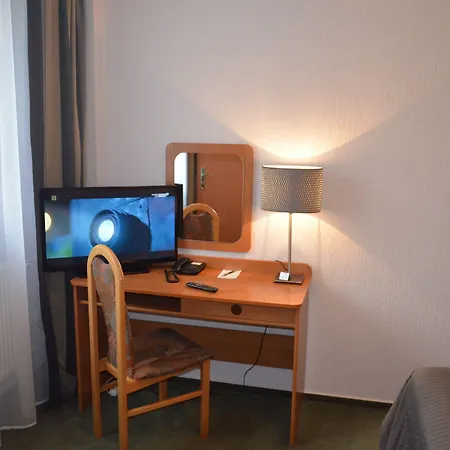 Gromada بوزنان