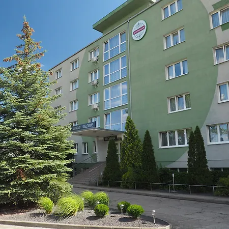 波兹南格罗马达酒店 3* 波兹南