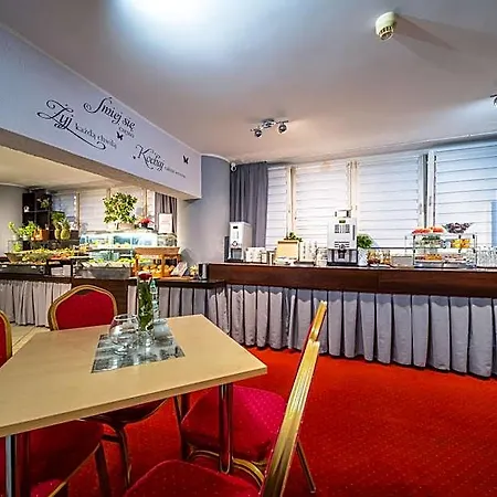 Gromada Stadion Hotel 3*
