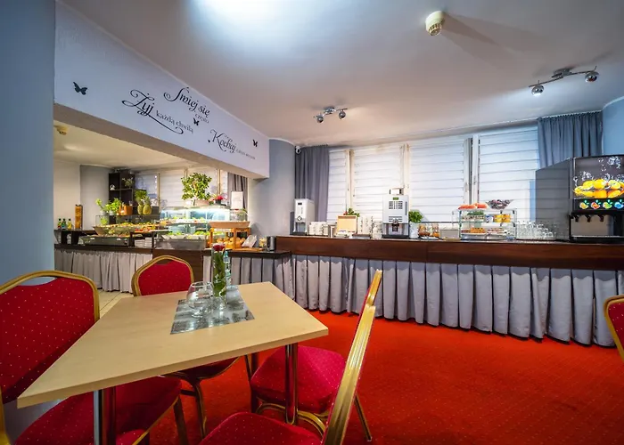 فندق Gromada Stadion بوزنان