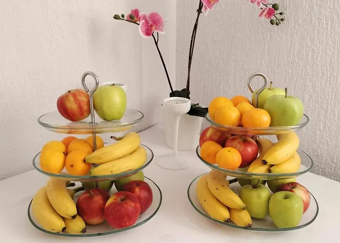 Gromada Stadion מלון 3*