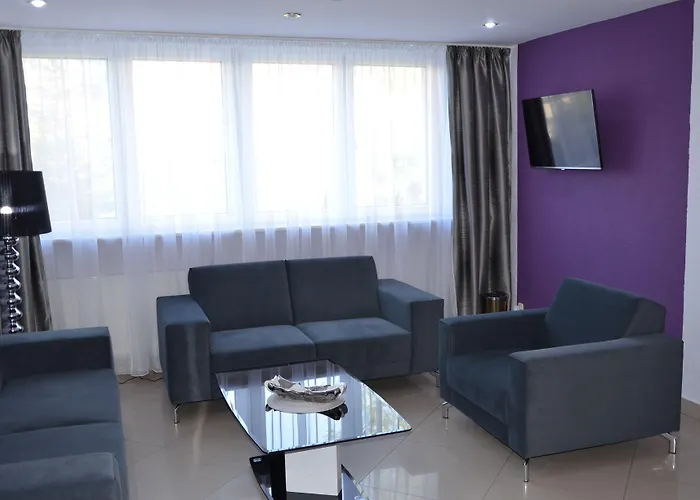 فندق Gromada Stadion 3*