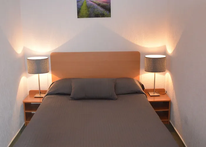 Gromada Stadion 3* بوزنان