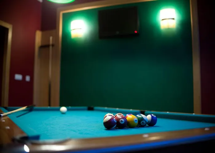 Gromada Stadion 3* بوزنان